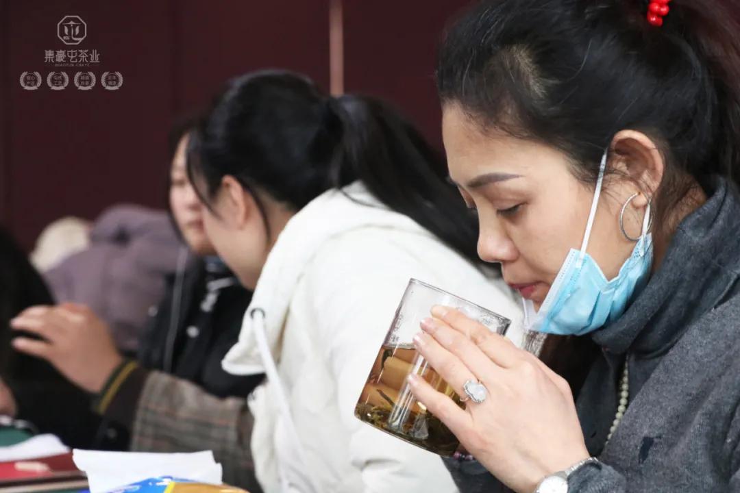 重產品重服務｜集豪屯新年茶會鄭州站完美落幕