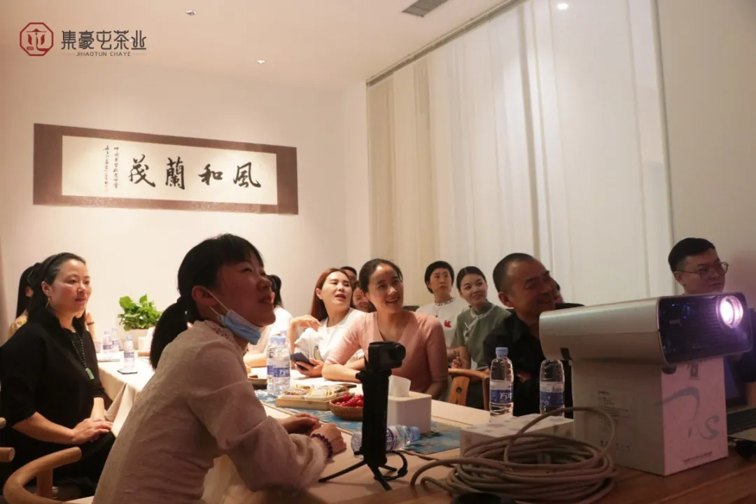 喜訊|熱烈慶祝集豪屯茶業首家城市體驗店開業