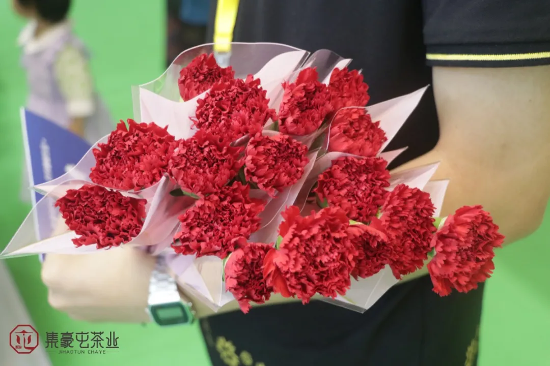 母親節，讓我們以茶敬愛