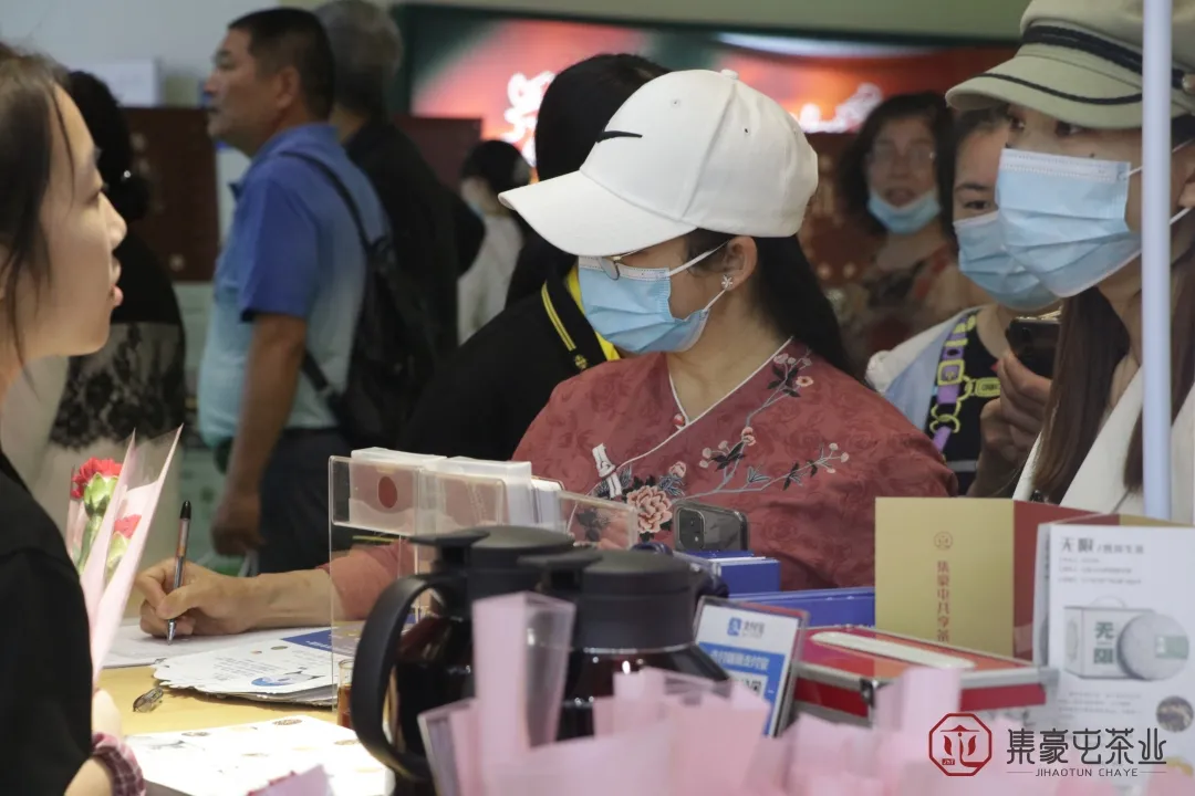 母親節，讓我們以茶敬愛